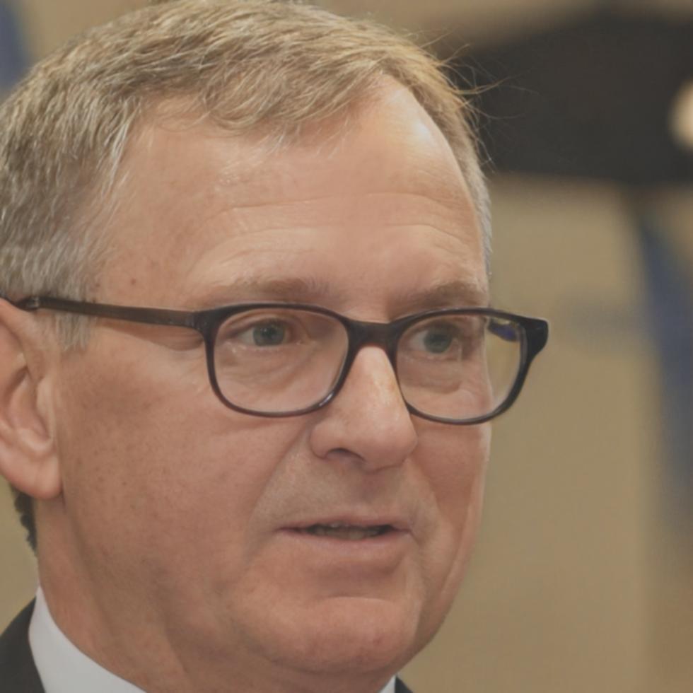 Lennart Wiechmann, Gründer von velenquira